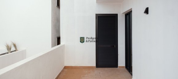 494m² Building in Portimao, Portugal No. 122153 49