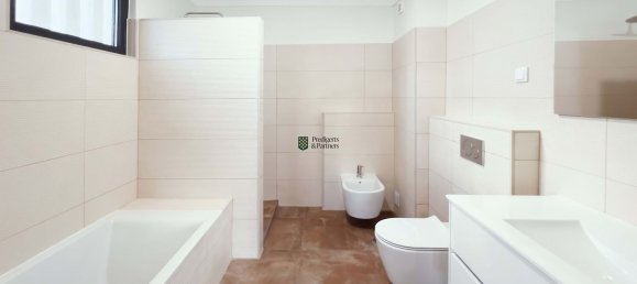 494m² Building in Portimao, Portugal No. 122153 14