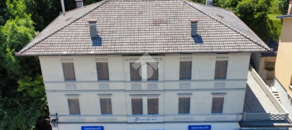 8 chambres Bâtiment à Udine, Italy No. 291879 4