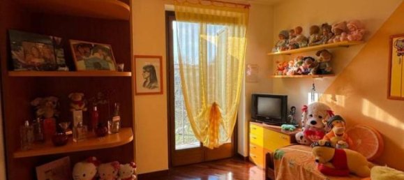 6 rooms Villa in Malnate, Italy No. 117219 13
