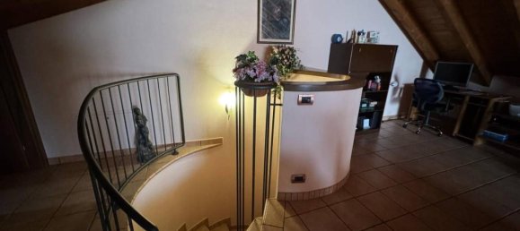 6 rooms Villa in Malnate, Italy No. 117219 37