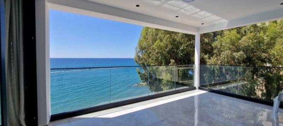 3 bedrooms Apartment in Germasogeia, Cyprus No. 10917 2