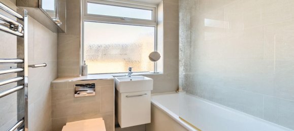 2 bedrooms Maisonette in London, United Kingdom No. 7676 5