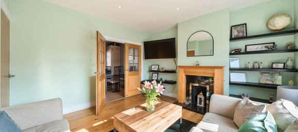 2 bedrooms Maisonette in London, United Kingdom No. 7676 2