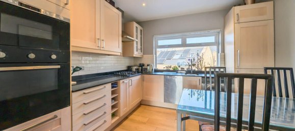 2 bedrooms Maisonette in London, United Kingdom No. 7676 13