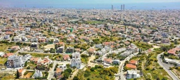 3 bedrooms Apartment in Limassol, Cyprus No. 19301 12