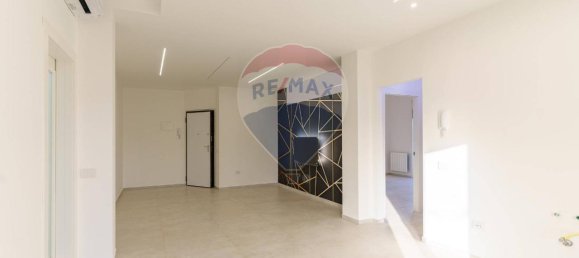 5 rooms Apartment in San Gregorio di Catania, Italy No. 37552 4