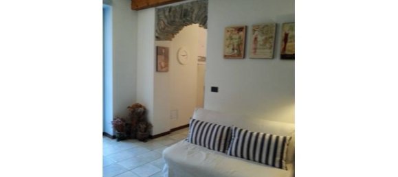 1 bedroom Apartment in Pignone, Italy No. 254312 2