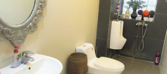 Villa de 5 dormitorios en Long Bien, Vietnam No. 4043 10