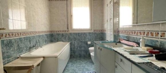 4 rooms Apartment in San Lazzaro di Savena, Italy No. 33777 13