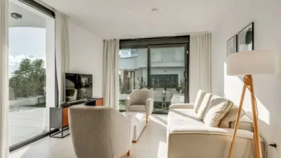 4 bedrooms Townhouse in Estepona, Spain No. 210698