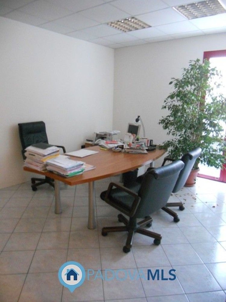 Офис 80м² в Новента Падована, Италия № 176985