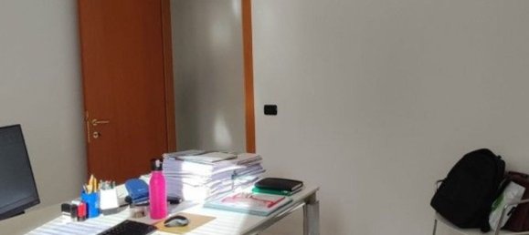 Офис 80м² в Новента Падована, Италия № 176985 3