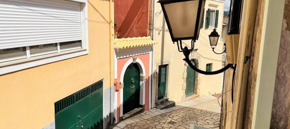 3 bedrooms Property in Corfu, Greece No. 3503 2