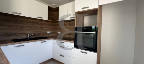 4 Schlafzimmer Villa in L'Isle-sur-la-Sorgue, France, Nr. 361699 7