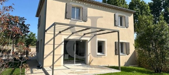 4 Schlafzimmer Villa in L'Isle-sur-la-Sorgue, France, Nr. 361699 2