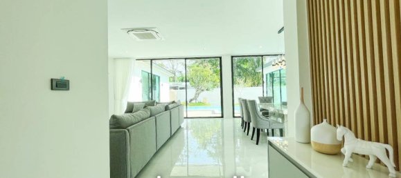 5 bedrooms Villa in Bang Tao, Thailand No. 13506 9