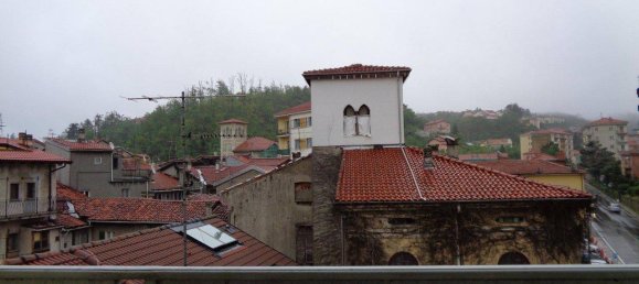 5 rooms Apartment in Altare, Italy No. 123909 3
