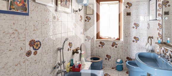 5 bedrooms Villa in Montopoli di Sabina, Italy No. 72583 24