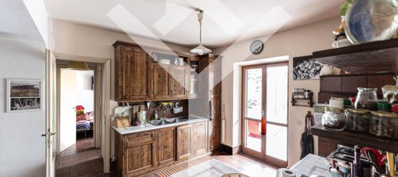 5 bedrooms Villa in Montopoli di Sabina, Italy No. 72583 17