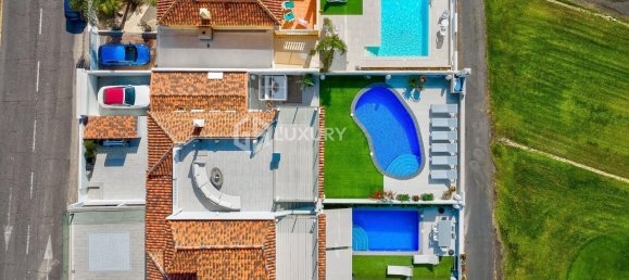 3 Schlafzimmer Villa in Adeje, Spain, Nr. 168105 4