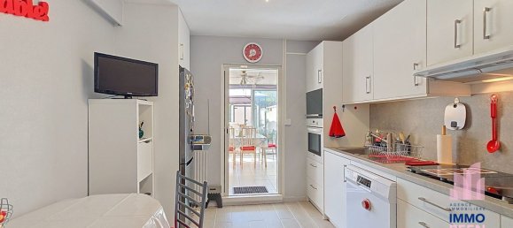 Dúplex de 4 dormitorios en La Seyne-sur-Mer, France No. 295113 4