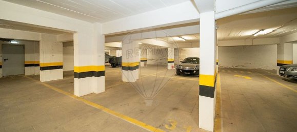  مرآب في Portimao, Portugal 16متر مربع رقم 258646 4