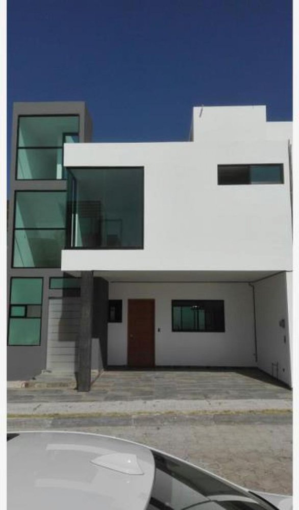 3 bedrooms House in Puebla, Mexico No. 160567