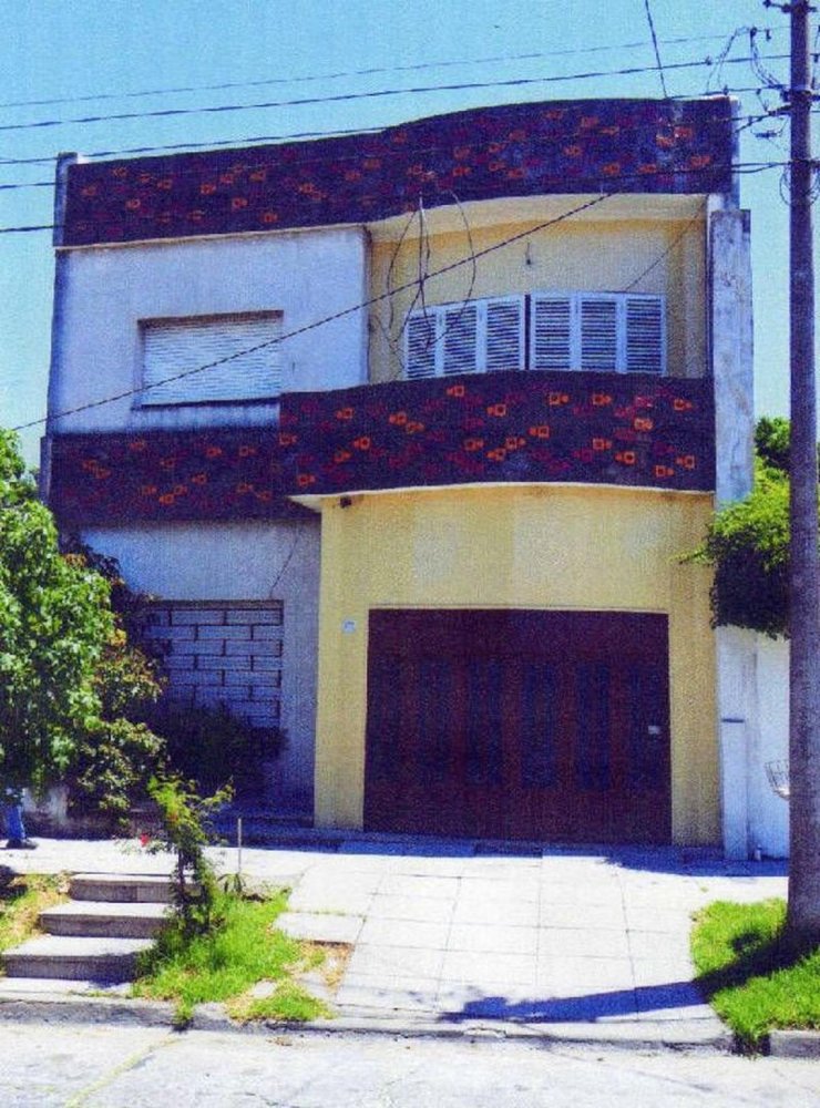 3 bedrooms House in General San Martin, Argentina No. 51092