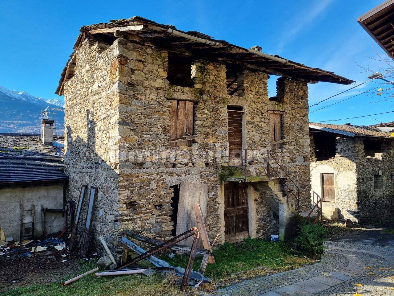 5 rooms House in Chiuro, Italy No. 172038