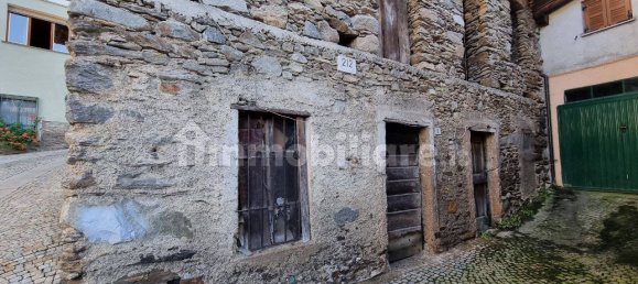 5 rooms House in Chiuro, Italy No. 172038 4