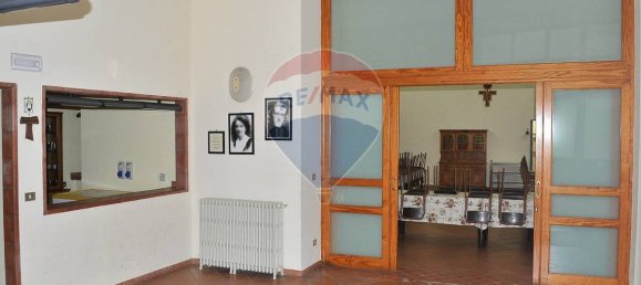 30 غرف نوم بناية في Zafferana Etnea, Italy رقم 55713 23