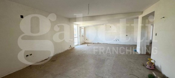 4 Schlafzimmer Penthouse in San Prisco, Italy, Nr. 344521 20