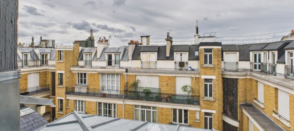 Studio in Paris, France No. 282422 5