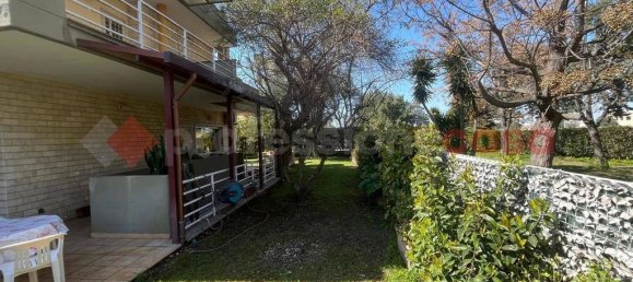 5 rooms Villa in Bari, Italy No. 59435 14