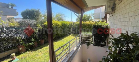 5 rooms Villa in Bari, Italy No. 59435 7