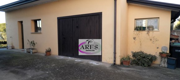 7 rooms House in Merlara, Italy No. 67509 26