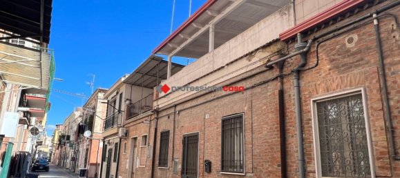 3-salle Duplex à Foggia, Italy No. 68561 16