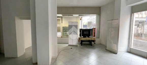 Propiedad comercial de 2 habitaciónes en Olginate, Italy No. 105062 6