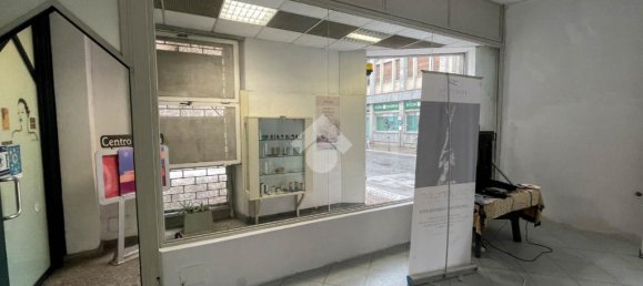 Propiedad comercial de 2 habitaciónes en Olginate, Italy No. 105062 18