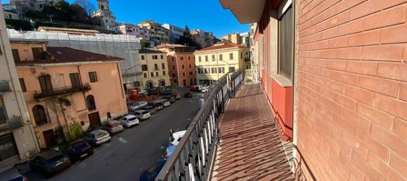 Квартира с 4 комнатами в Фрозиноне, Италия № 252083 6