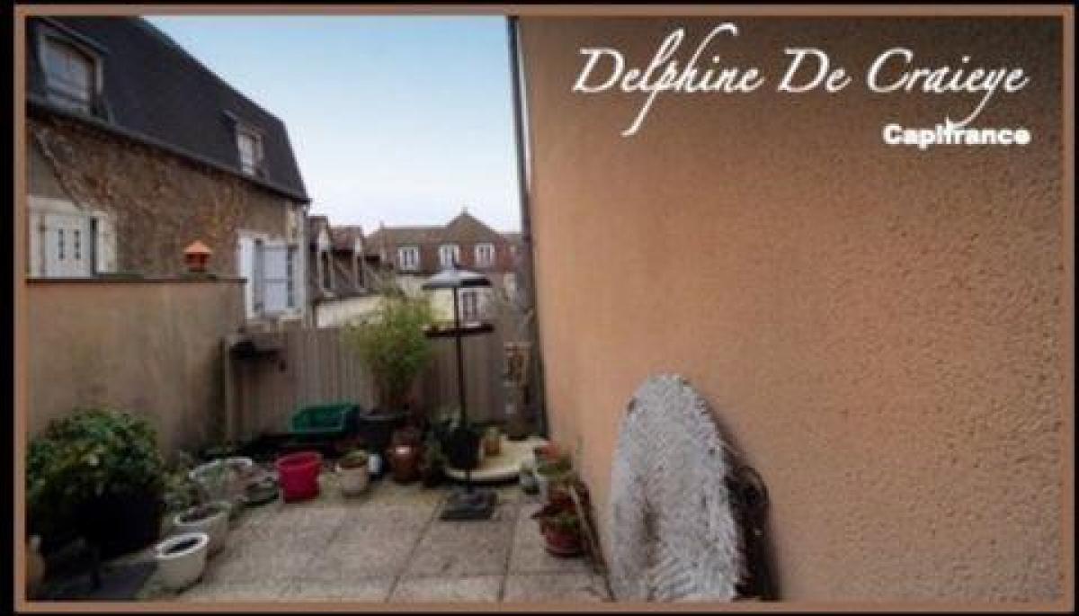 شقة 2 غرف نوم  في Auxerre, France رقم 16688