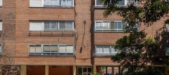 Apartamento de 3 dormitorios en León, Spain No. 28909 9