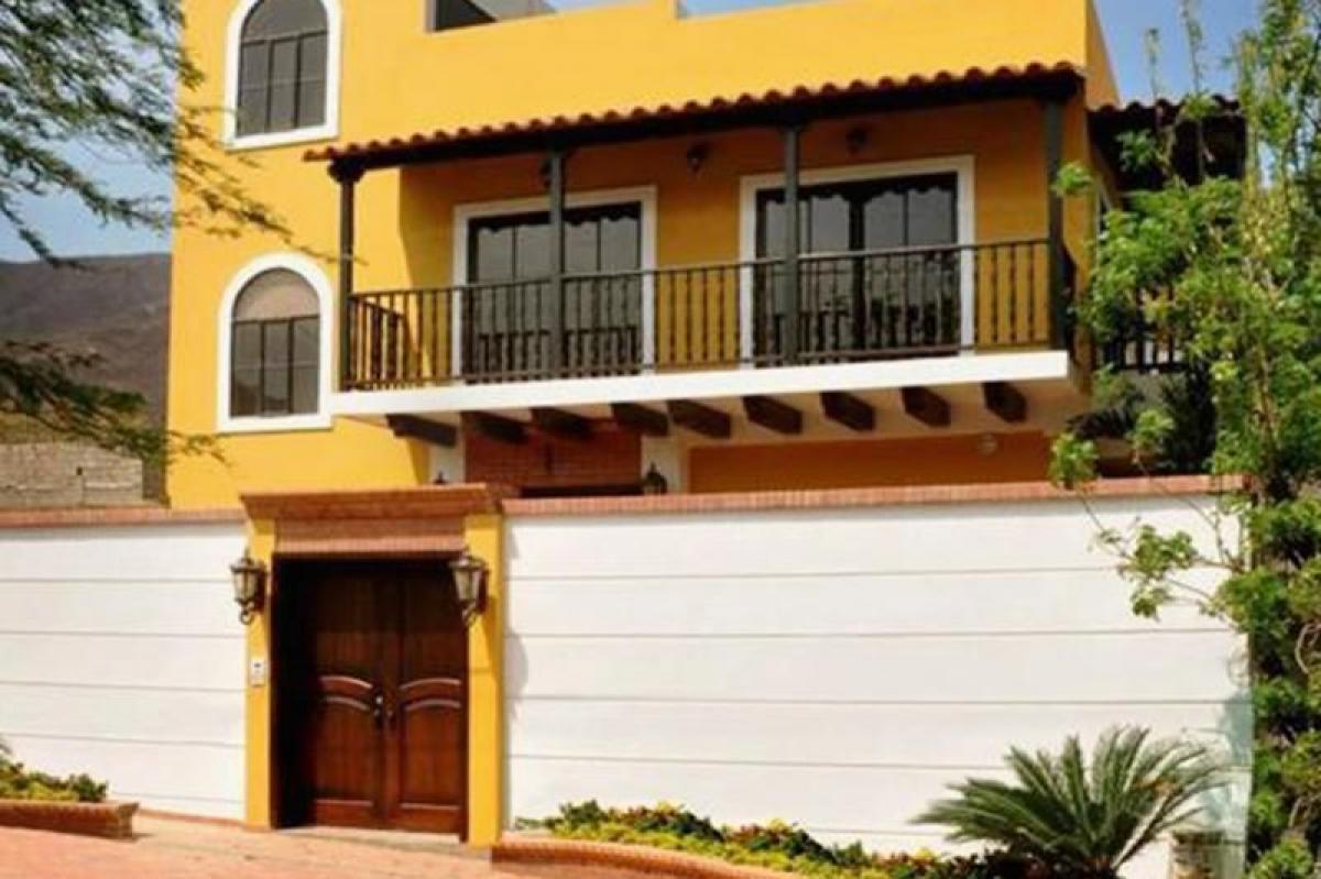 7 bedrooms House in Guadalajara de Buga, Colombia No. 2575