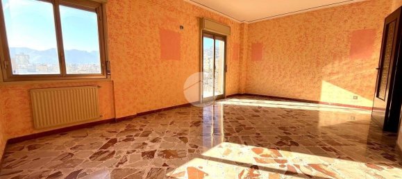 Квартира с 3 спальнями в Палермо, Италия № 191359 7