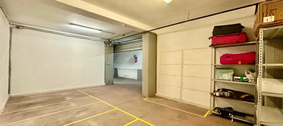 2 rooms Garage in Naples, Italy No. 14650 3