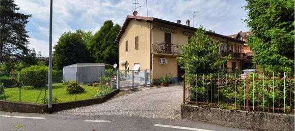 5 rooms Apartment in Como, Italy No. 315430 2