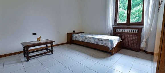 5 rooms Apartment in Como, Italy No. 315430 11