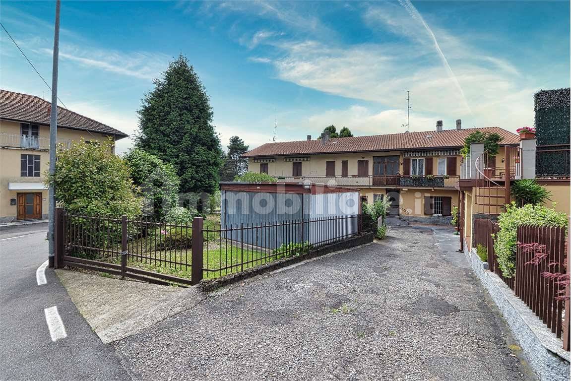 5 rooms Apartment in Como, Italy No. 315430