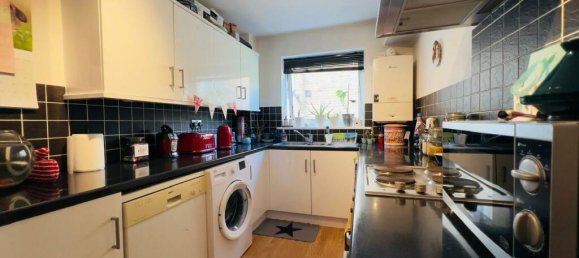 2 bedrooms Apartment in Beckenham, United Kingdom No. 859 3
